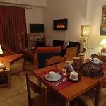 Delphion House *
